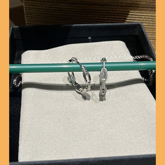 𝙳𝚊𝚟𝚒𝚍 𝚈𝚞𝚛𝚖𝚊𝚗 Silver Earrings - Picture 3 of 6